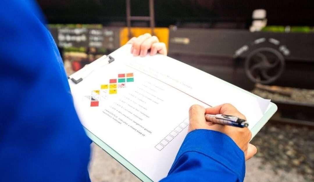 全球物流与危险品运输：MSDS的关键作用